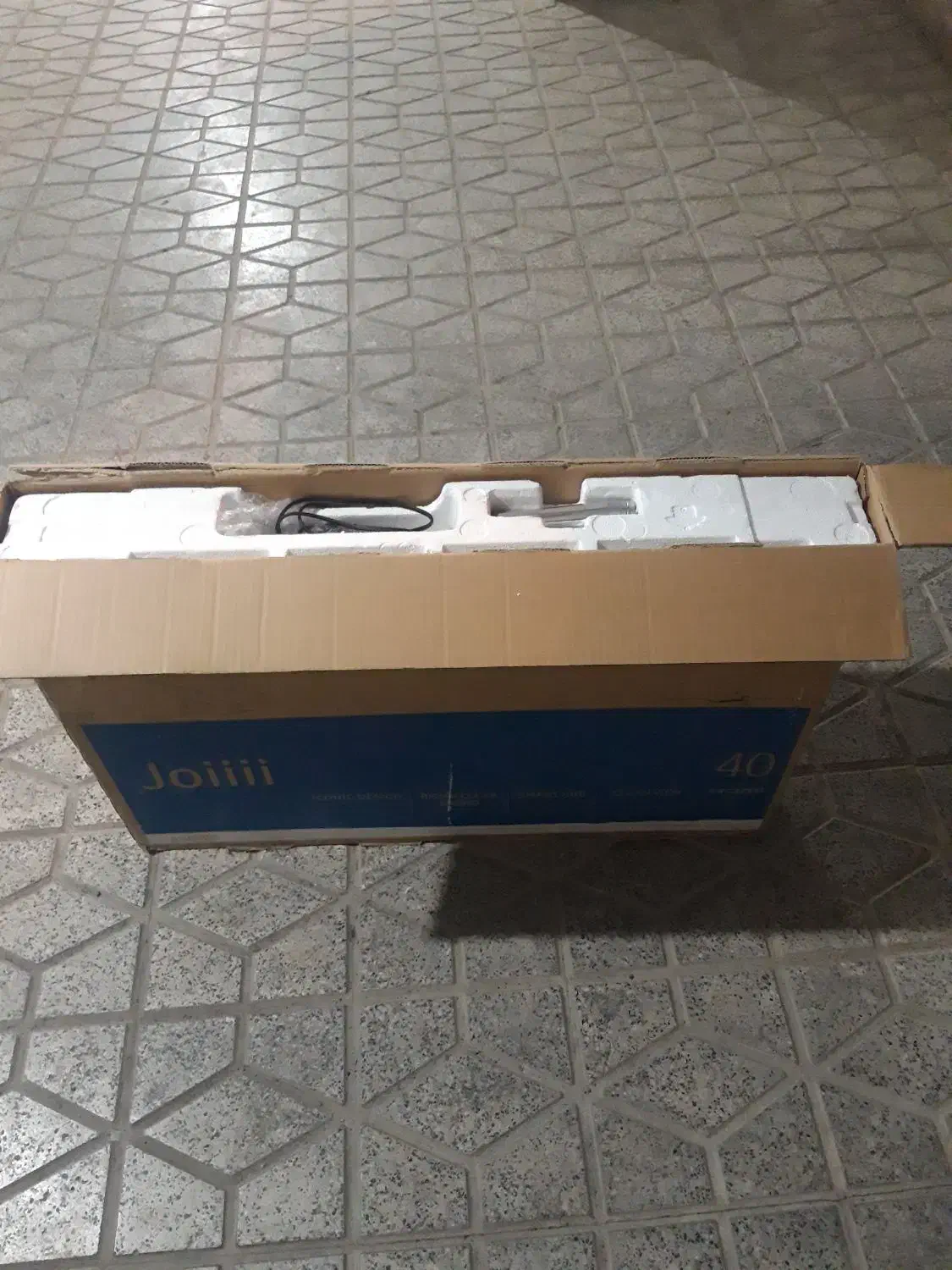 تلوزیون ۴۰ اینچ سامسونگ با کارتون مدل joiii|تلویزیون و پروژکتور|ساری, |دیوار