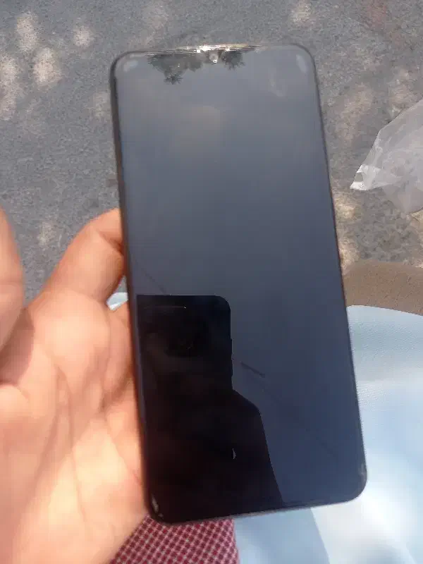 گوشی فروشی درحد خشک قیمت 4ملیون|موبایل|نیک شهر, |دیوار