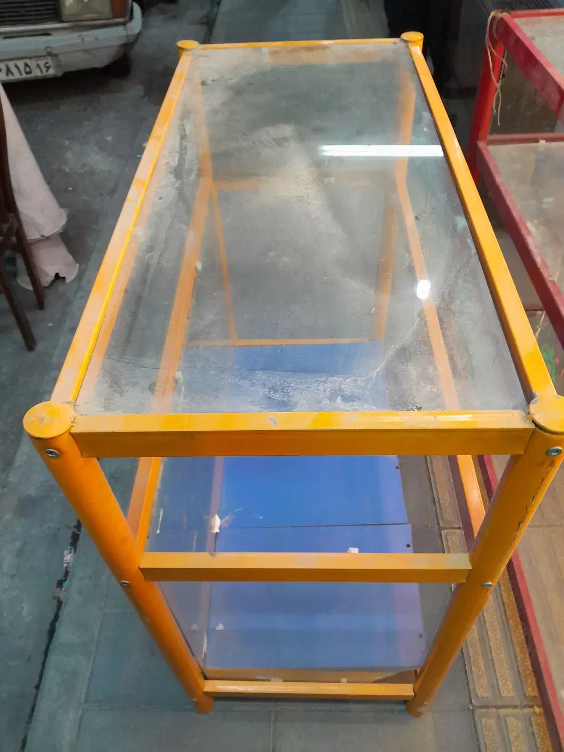 ویترین مغازه تمیز وسالم یک متری یکعدد|فروشگاه و مغازه|قم, شهرک امام حسن|دیوار