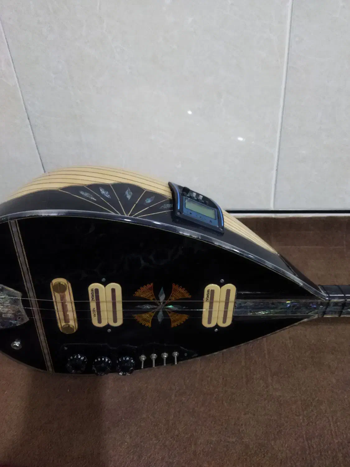 بغلما یایگین ساز|سازهای سنتی|بانه, |دیوار