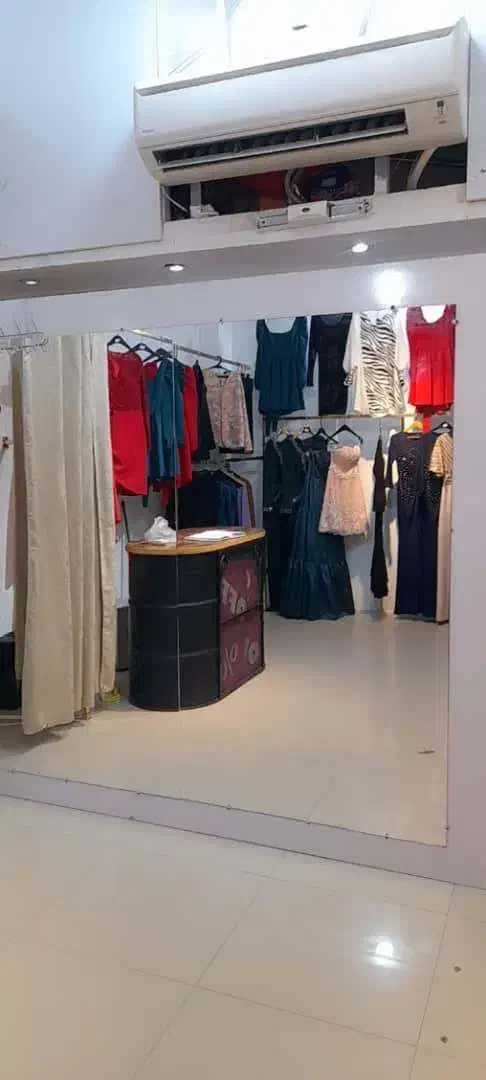 واگذاری مغازه|اجارهٔ مغازه و غرفه|شاهین‌شهر, حافظ جنوبی|دیوار