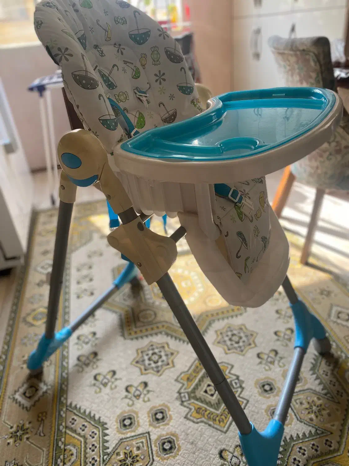 صندلی غذای کودک|تخت و صندلی بچه|ساری, |دیوار