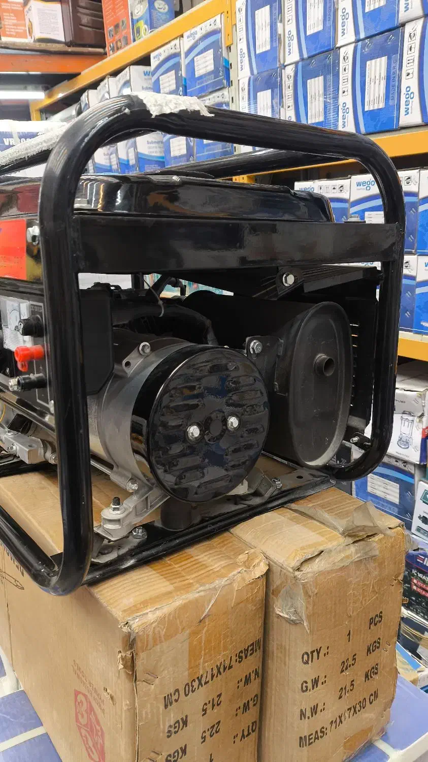 موتور برق ونیکو 3کیلو وات مس در حد نو 10 ساعت کار|ماشینآلات صنعتی|مشهد, نکاح|دیوار