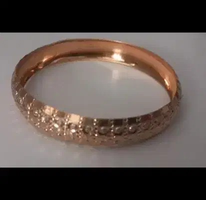 مقداری طلا پیدا شده|اشیا|کاشان, کشاورز|دیوار