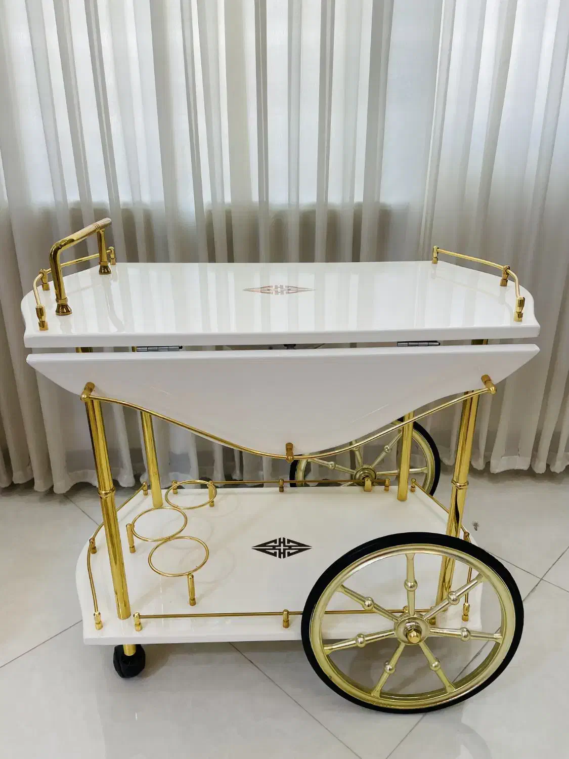 میز بار مخصوص جهیزیه|بوفه، ویترین، کنسول|گلبهار, شهر جدید گلبهار|دیوار