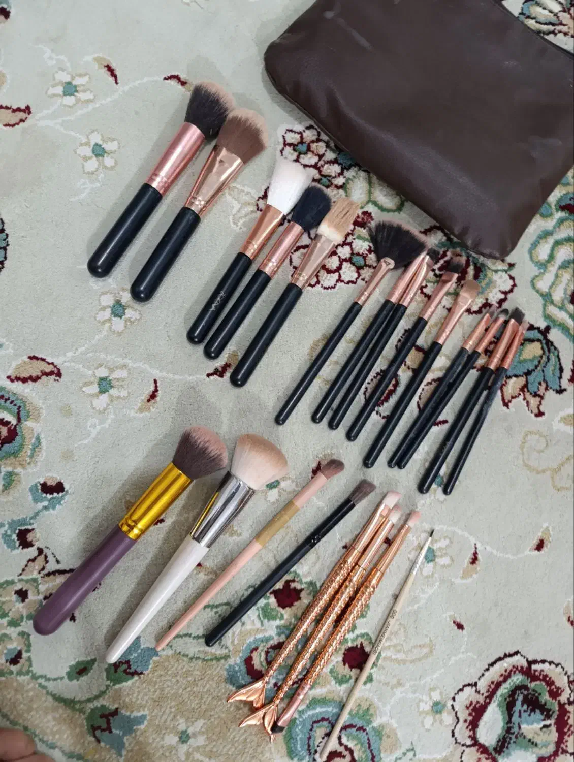 لوازم آرایش سالن|آرایشی، بهداشتی، درمانی|بروجرد, |دیوار