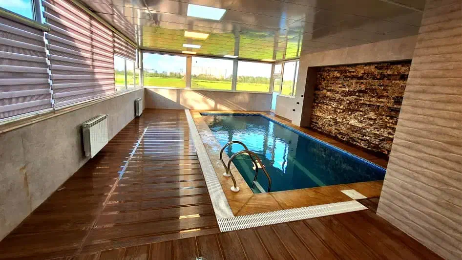 ویلا سه خواب استخر آبگرم منطقه آزاد انزلی|اجارهٔ کوتاه‌مدت ویلا و باغ|بندر انزلی, گلشن|دیوار