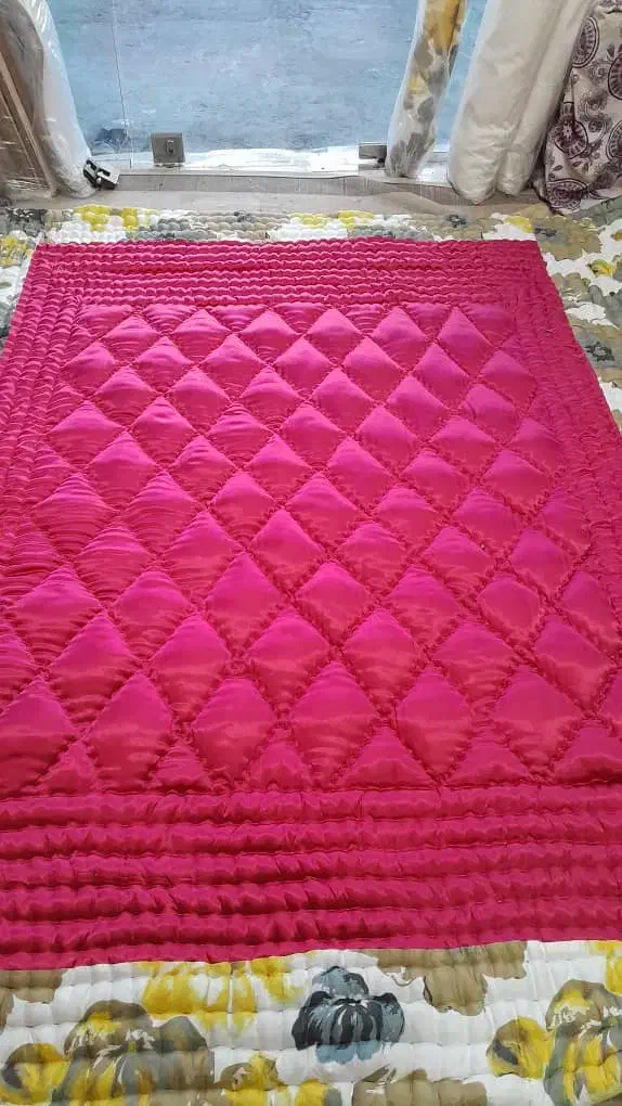 لحاف تشک دوزی احمدی|خدمات پیشه و مهارت|رشت, باهنر|دیوار