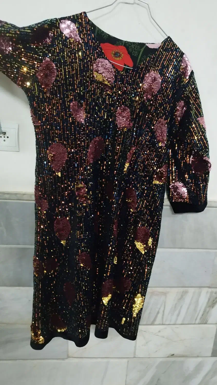 لباس مجلسی خیاط دوخته تمیز سالم|لباس|قم, نخودی|دیوار