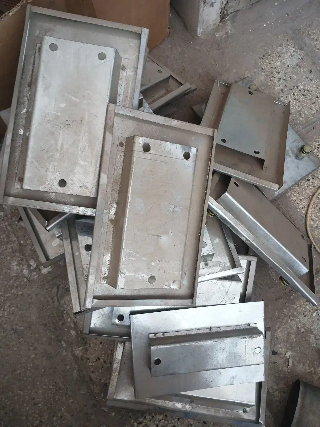 30عدد بدنه کرسی برقی یا بخاری برقی|بخاری، هیتر، شومینه|نیشابور, ابراهیمی|دیوار