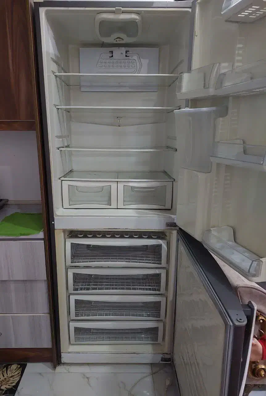 یخچال وفیریزر|یخچال و فریزر|چمستان, |دیوار