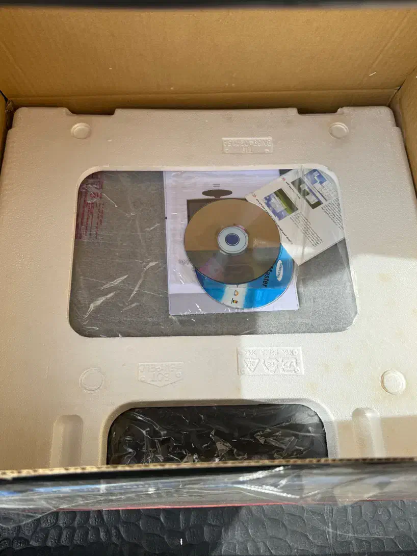 مانیتور سامسونگ 19 اینچ|قطعات و لوازم جانبی رایانه|کرمان, |دیوار