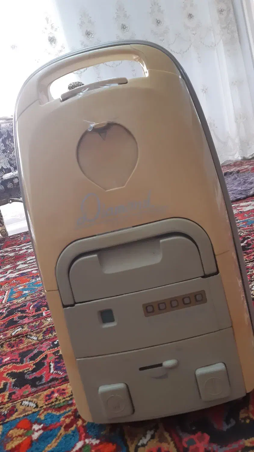 باسلام یک عدد جارو برقی سالم در حال کار|جاروبرقی، جارو شارژی، بخارشو|تبریز, |دیوار