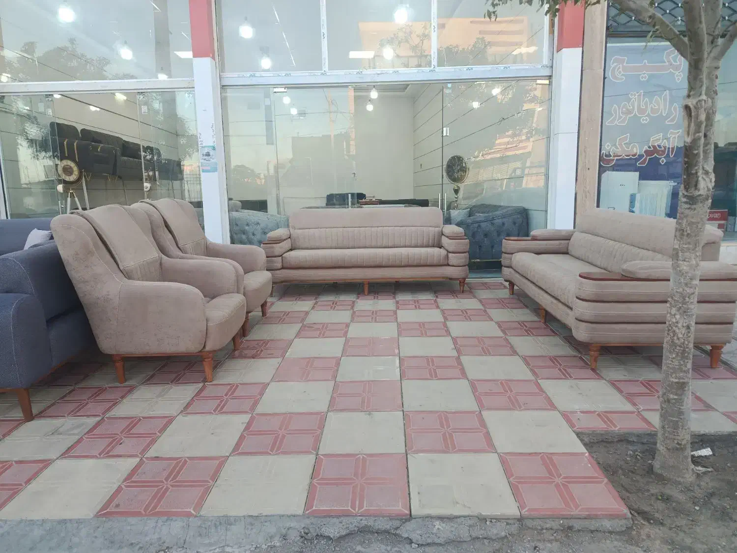 مبل عسلی سرخود جدید|مبلمان خانگی و میز عسلی|بیرجند, |دیوار