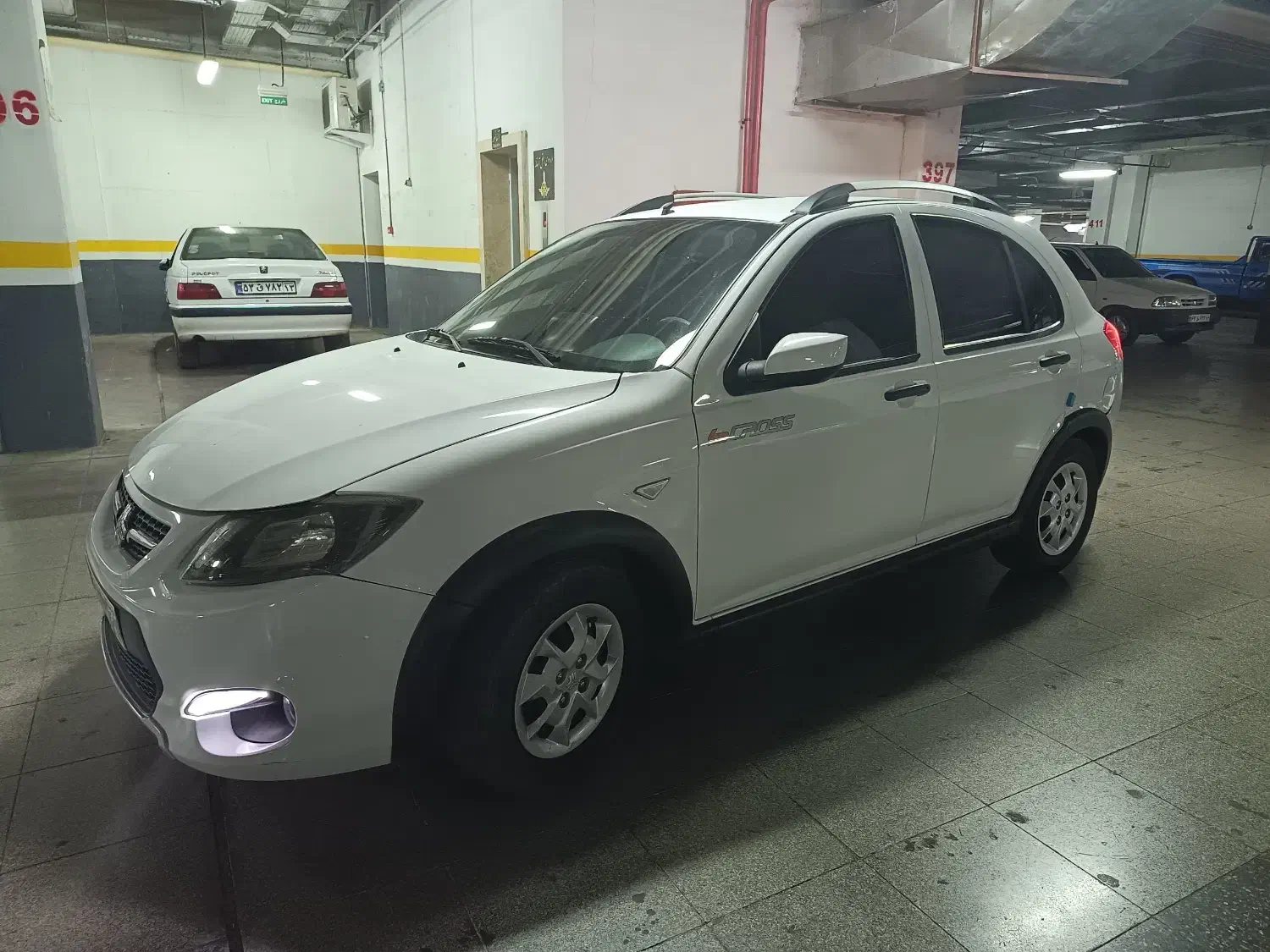 کوئیک MT|خودرو سواری و وانت|شیراز, شاهچراغ|دیوار