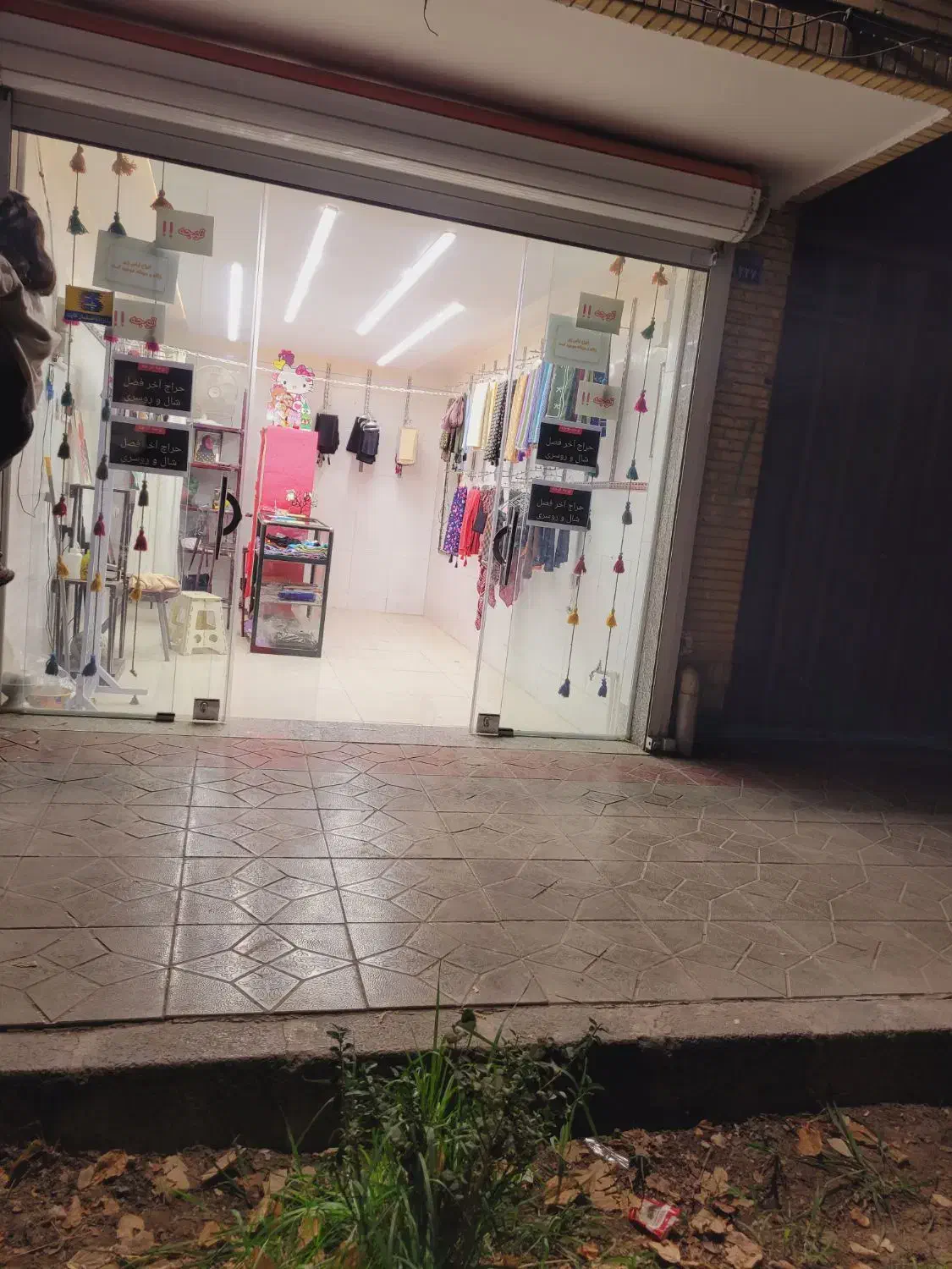 اجاره مغازه در خیابان تالار|اجارهٔ مغازه و غرفه|اصفهان, خواجه عمید|دیوار