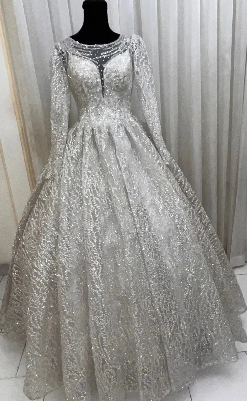 لباس عروس|لباس|رشت, چله خانه|دیوار