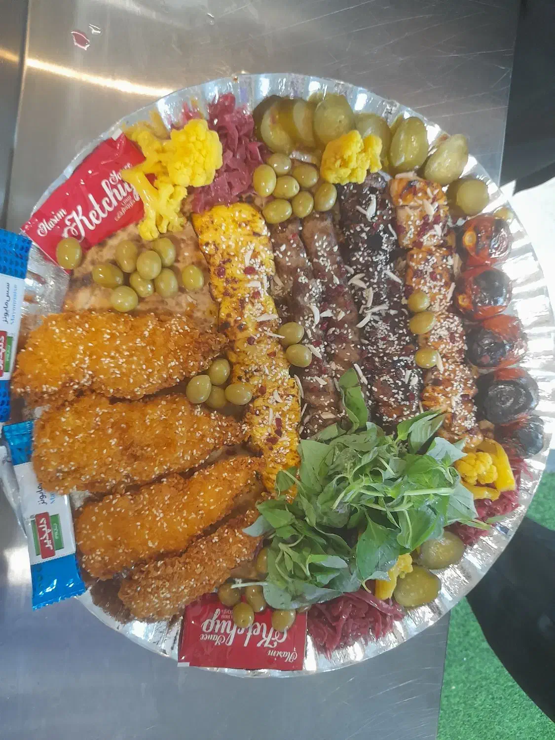 رستوران باغ شهر|خدمات پذیرایی، مراسم|خمینی‌شهر, |دیوار