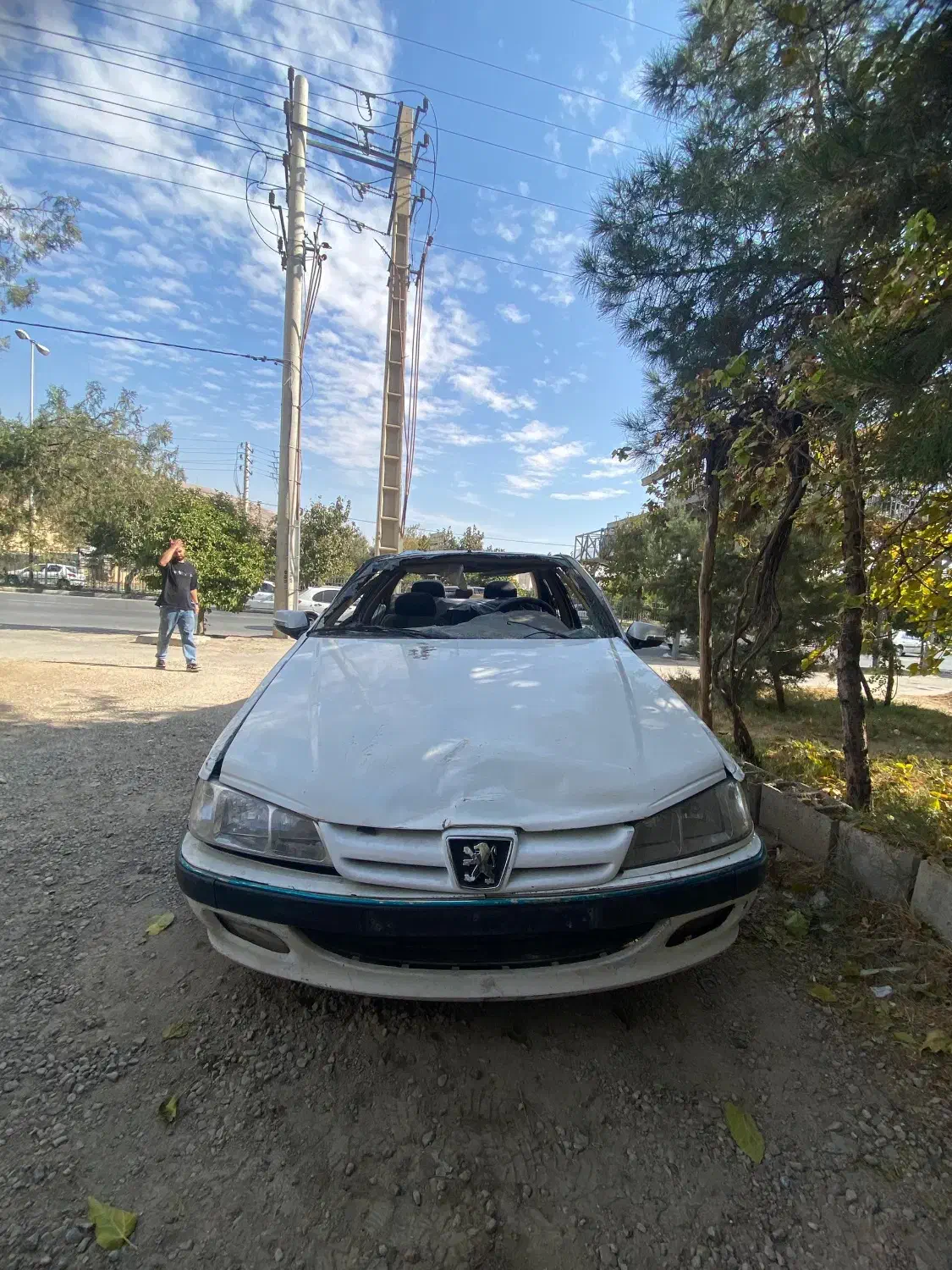 پارس مدل ۹۵ تصادفی|خودرو سواری و وانت|شیراز, نصر|دیوار