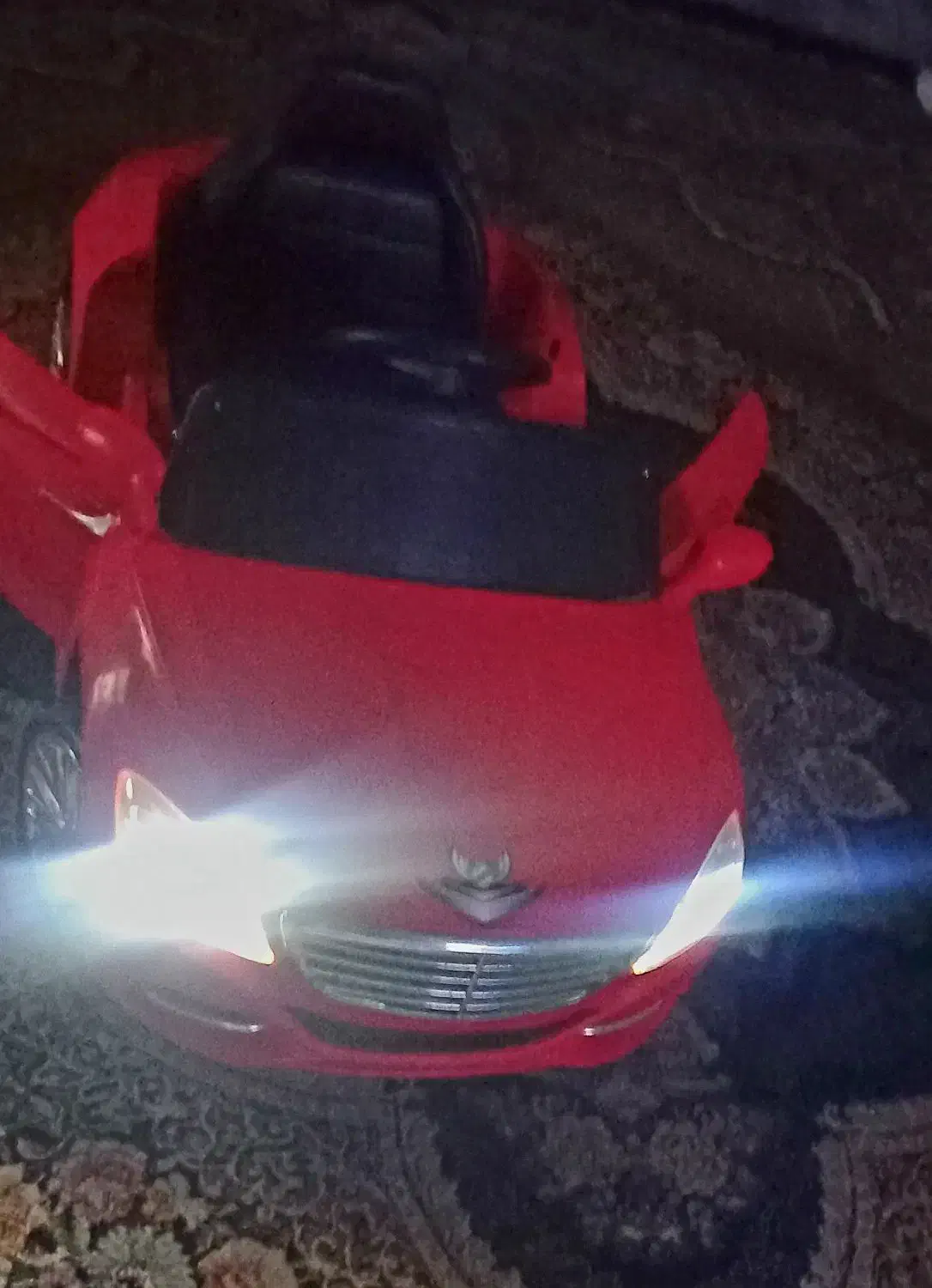 ماشین شارژی کاملا سالم|اسباب‌بازی بچه|رشت, نظری|دیوار