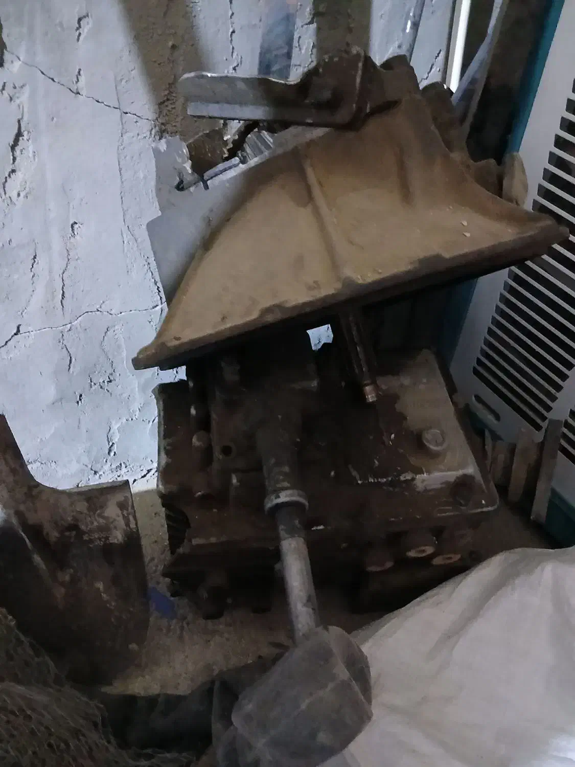 باک و یک گیربکس|قطعات یدکی و لوازم جانبی|هامون, |دیوار