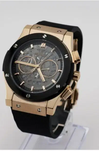 ساعت نو نو در حد|ساعت|بهار, |دیوار