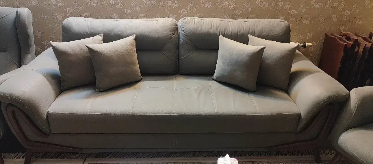 مبل|مبلمان خانگی و میز عسلی|اصفهان, ملاصدرا|دیوار