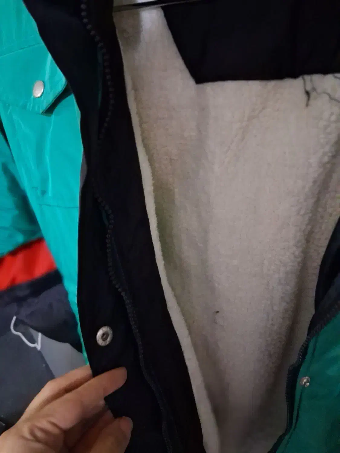 کاپشن نو نو|لباس|پاکدشت, پاکدشت (مامازند)|دیوار