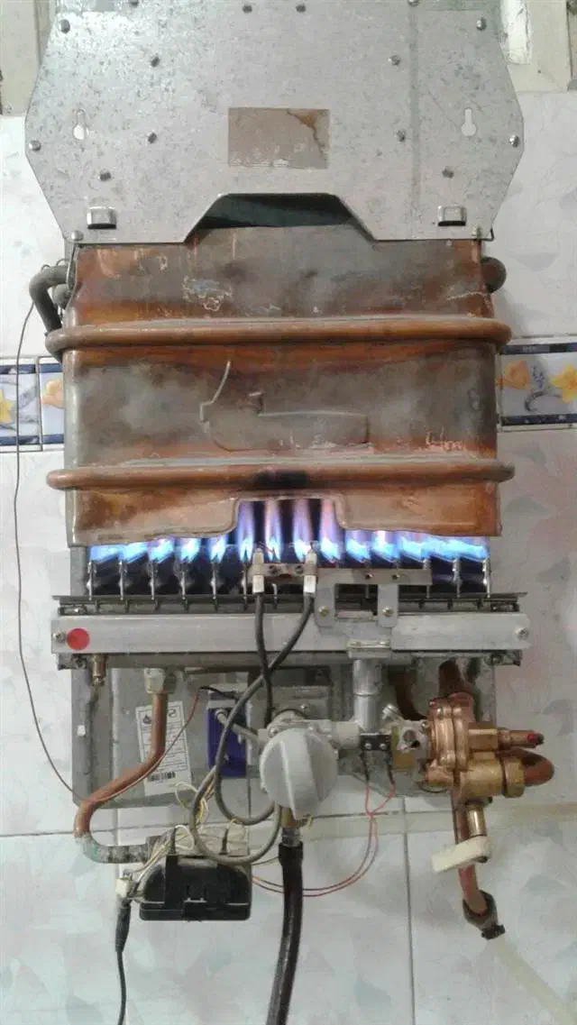 تعمیرات تخصصی آبگرمکن و بخاری و لباسشویی|خدمات پیشه و مهارت|ابهر, |دیوار