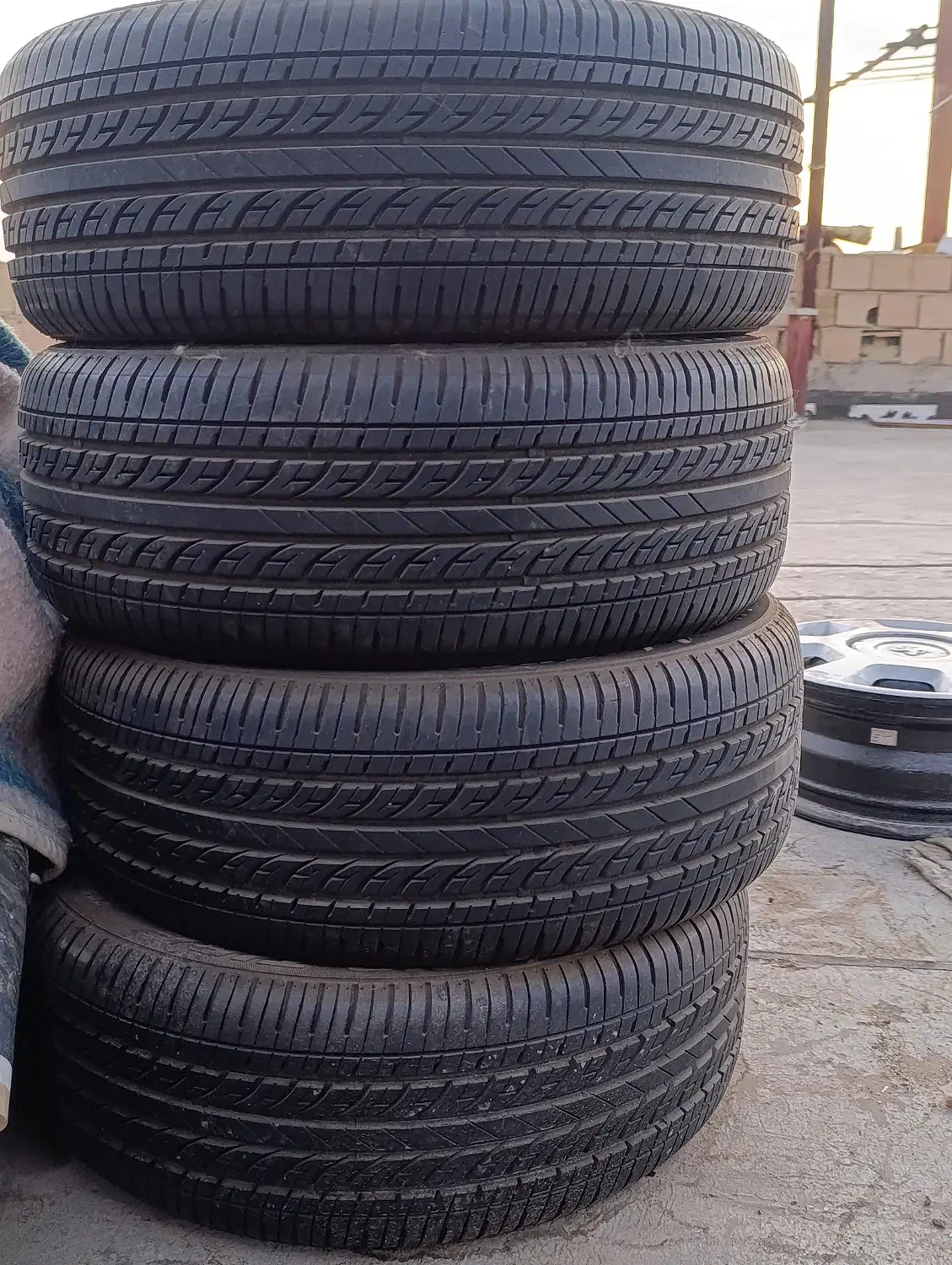 فروش لاستیک پژو سمند|قطعات یدکی و لوازم جانبی|هشتگرد, شهرک راه آهن|دیوار