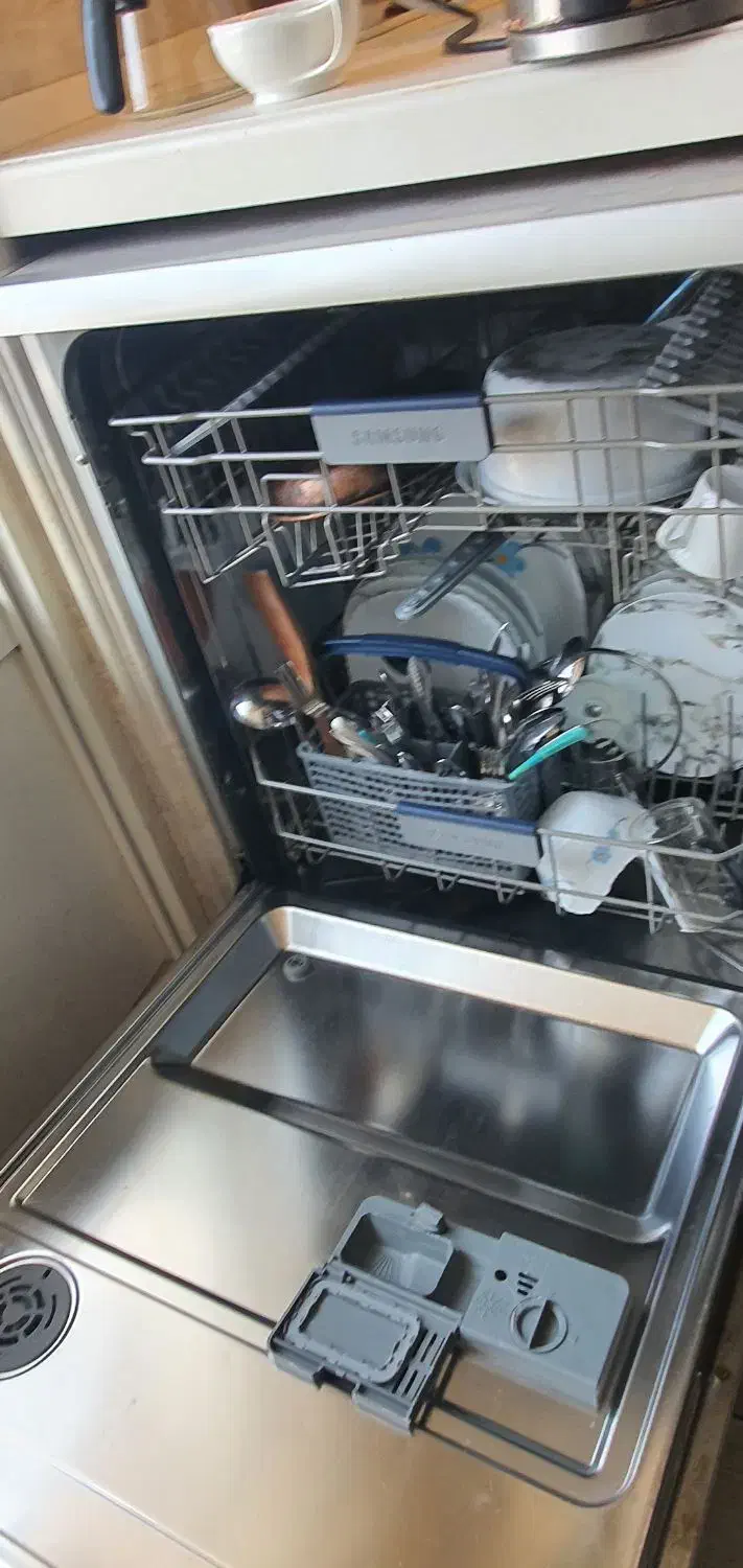 ماشین ظرف شویی سامسونگ|ماشین ظرفشویی|رشت, پستک|دیوار