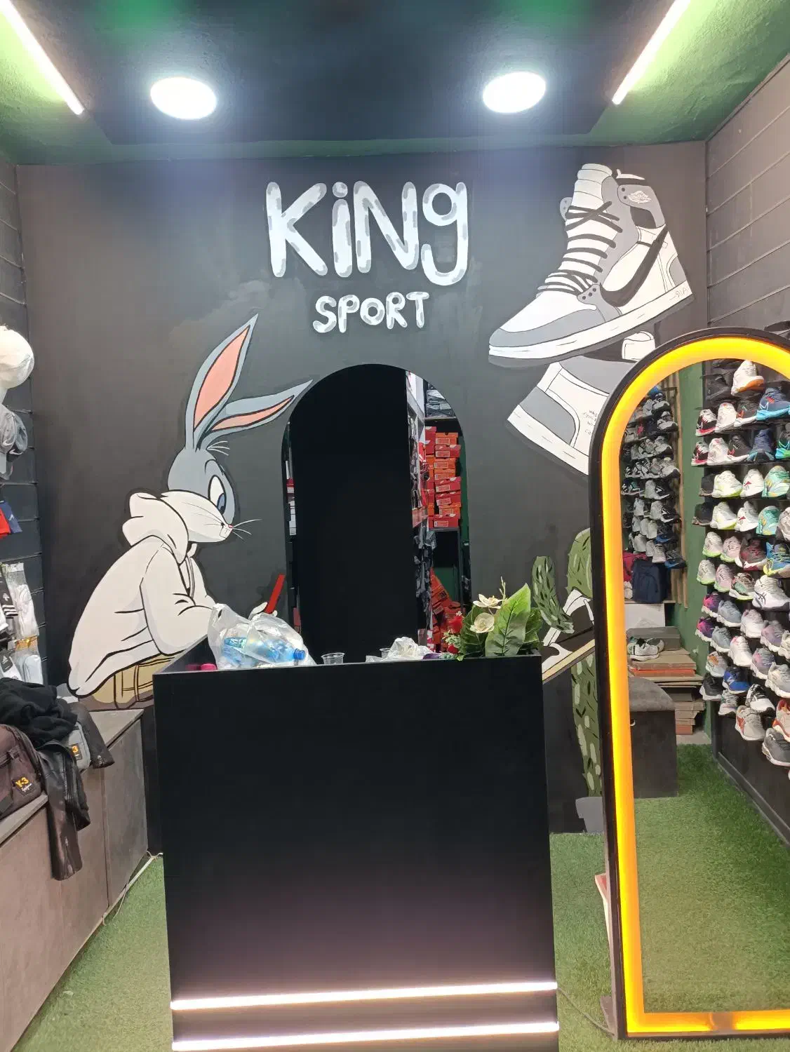 نقاشی دیواری|تابلو، نقاشی، عکس|اصفهان, باغ زرشک|دیوار