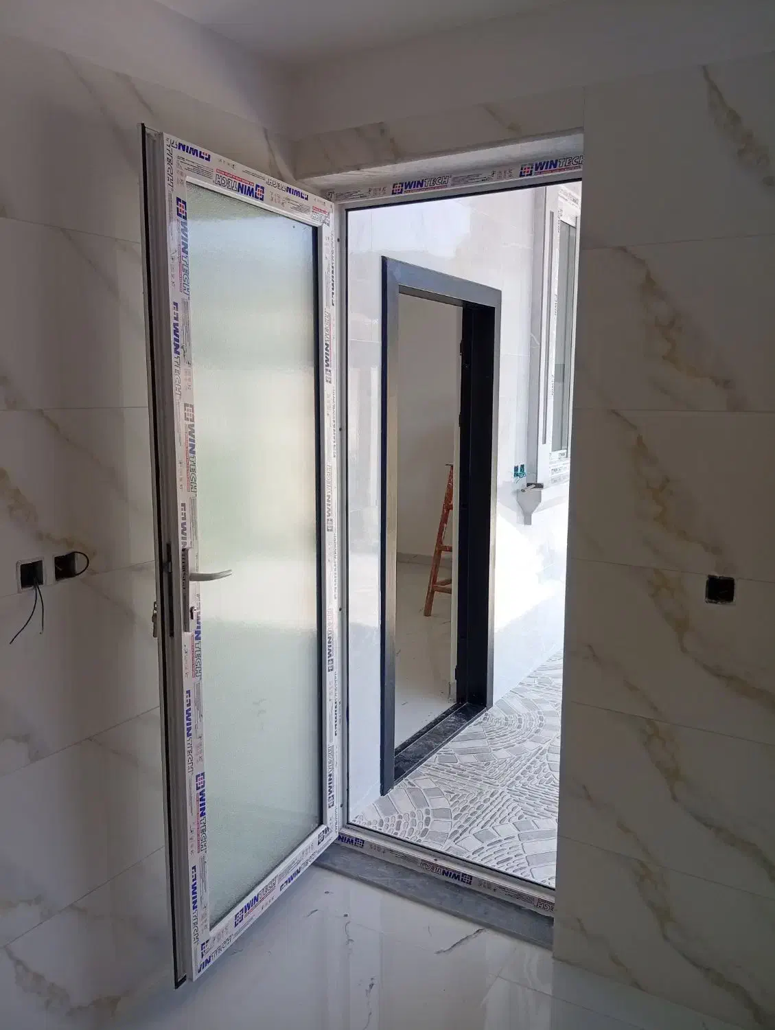 سازنده در و پنجره آلومینیومی و upvc وبازسازی منزل|خدمات پیشه و مهارت|گرگان, |دیوار