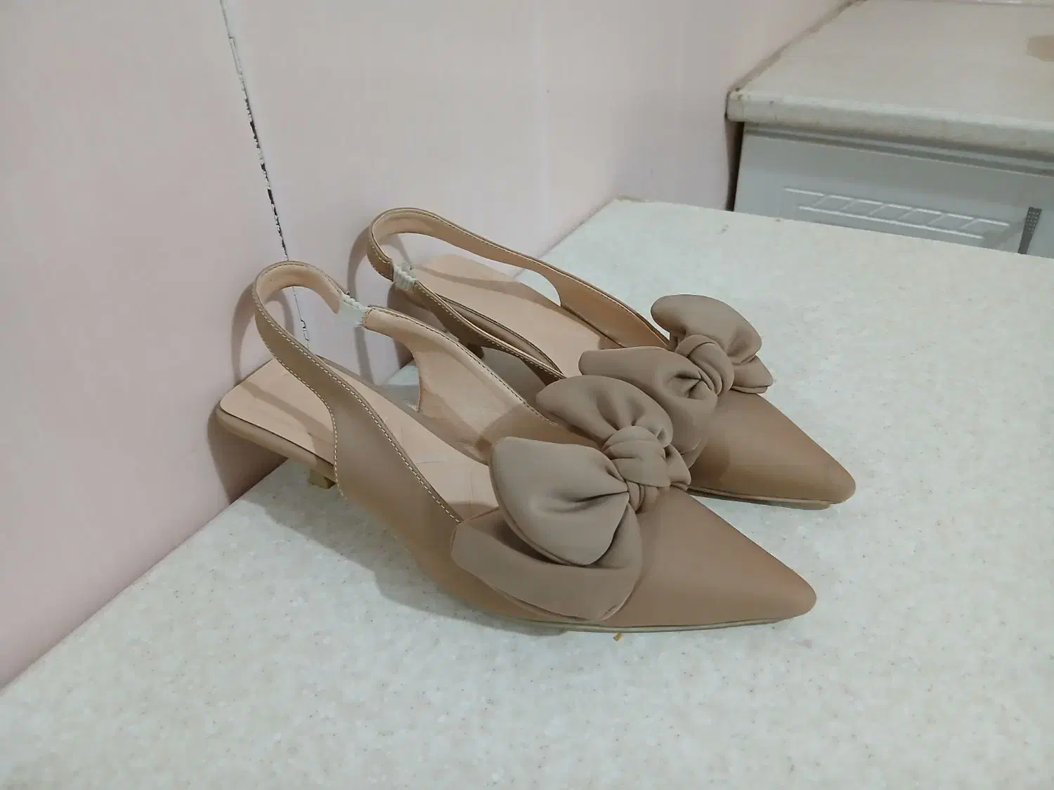 کیف وگفش زنانه|کیف، کفش، کمربند|پرند, فاز ۶|دیوار