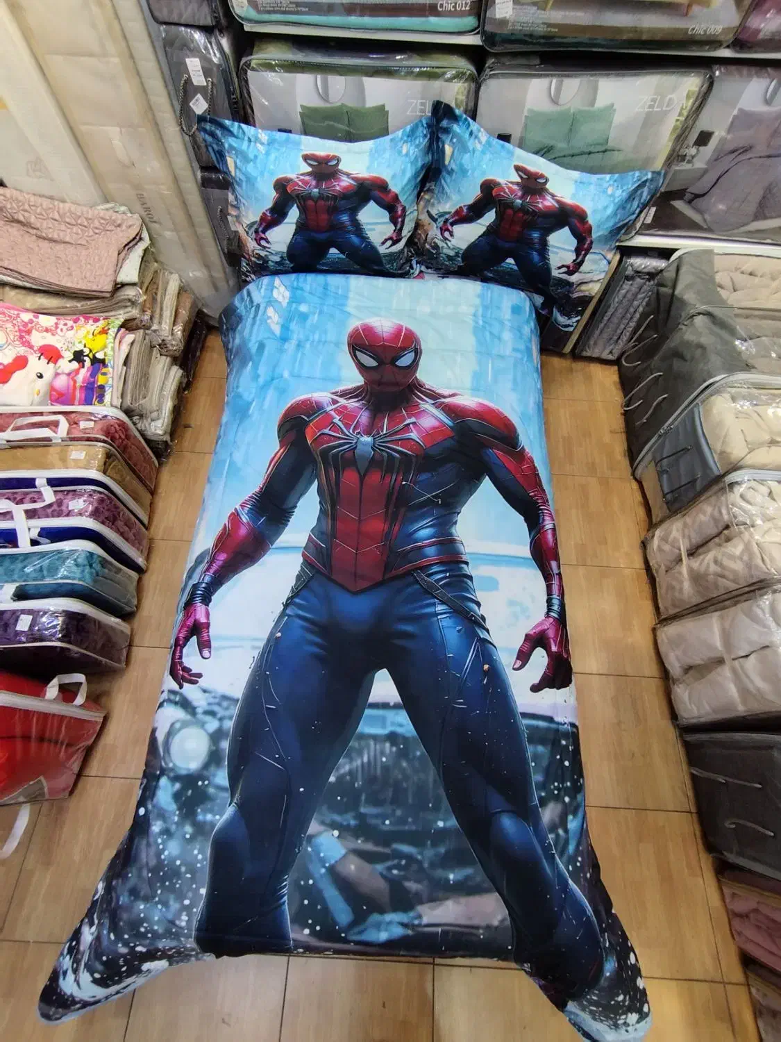 روتختی اسپایدر من با پارچه شانل مخمل|سرویس روتختی|اهواز, گلستان|دیوار