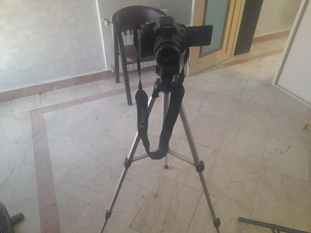 دوربین عکاسی کانن EOS 600D|دوربین عکاسی و فیلم‌برداری|تهران, فلسطین (میدان انقلاب)|دیوار