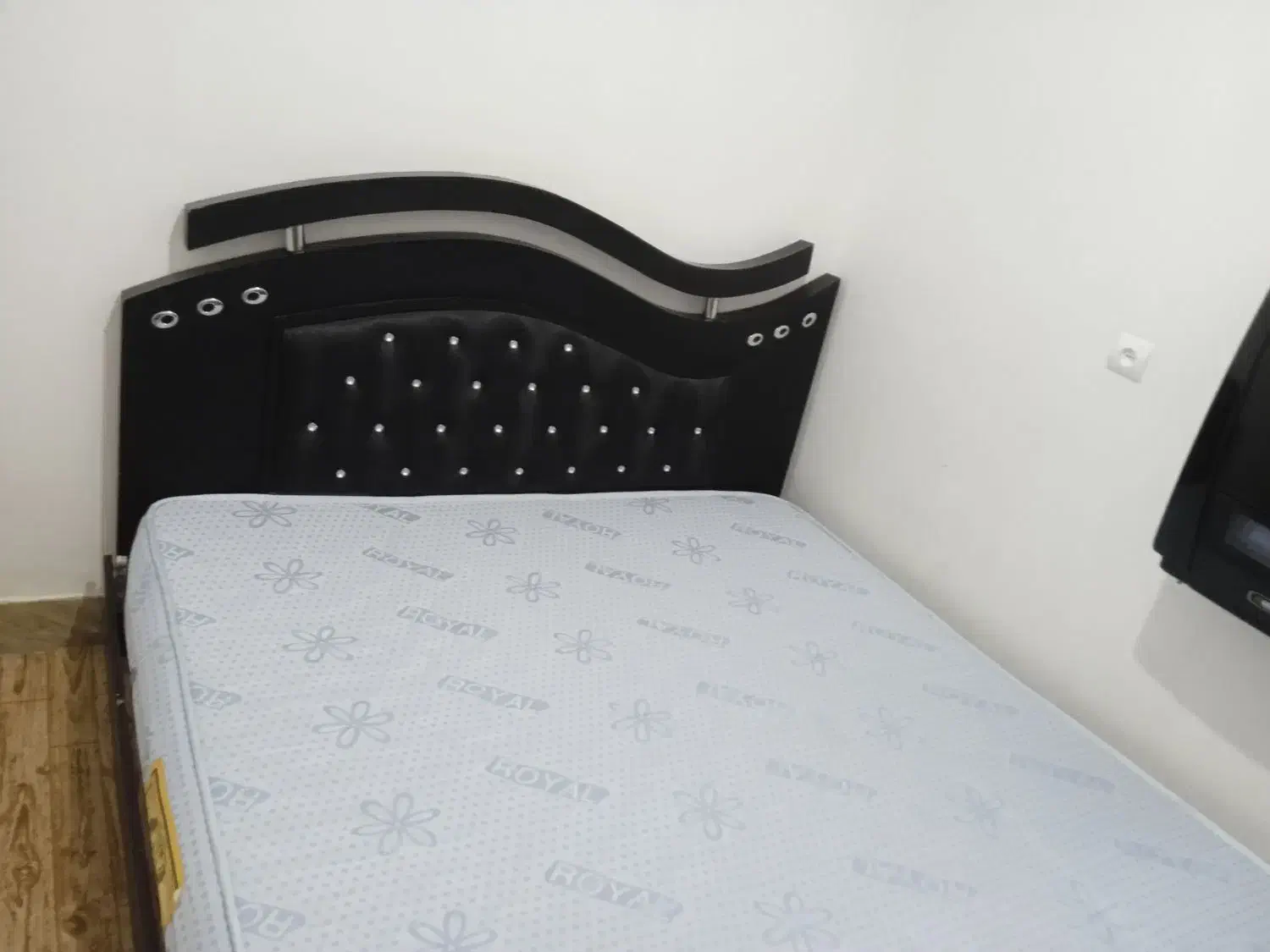 تخت خواب کارکرده|تشک تختخواب|آذرشهر, |دیوار