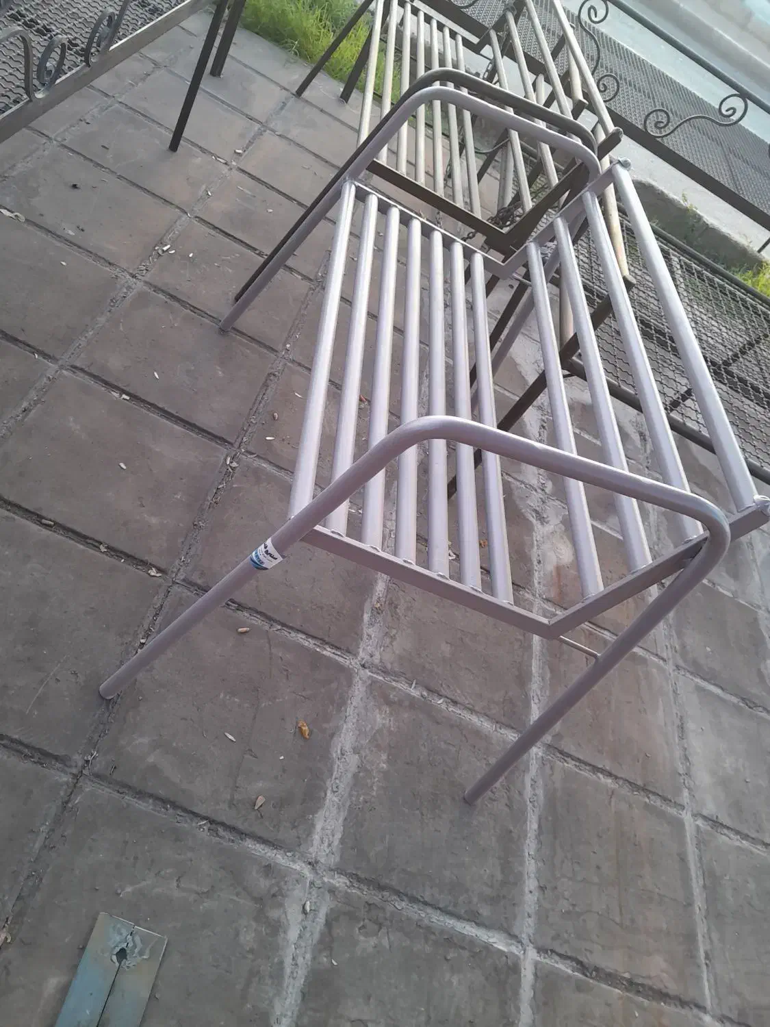 تولیدی نیمکت.|صندلی و نیمکت|میبد, |دیوار