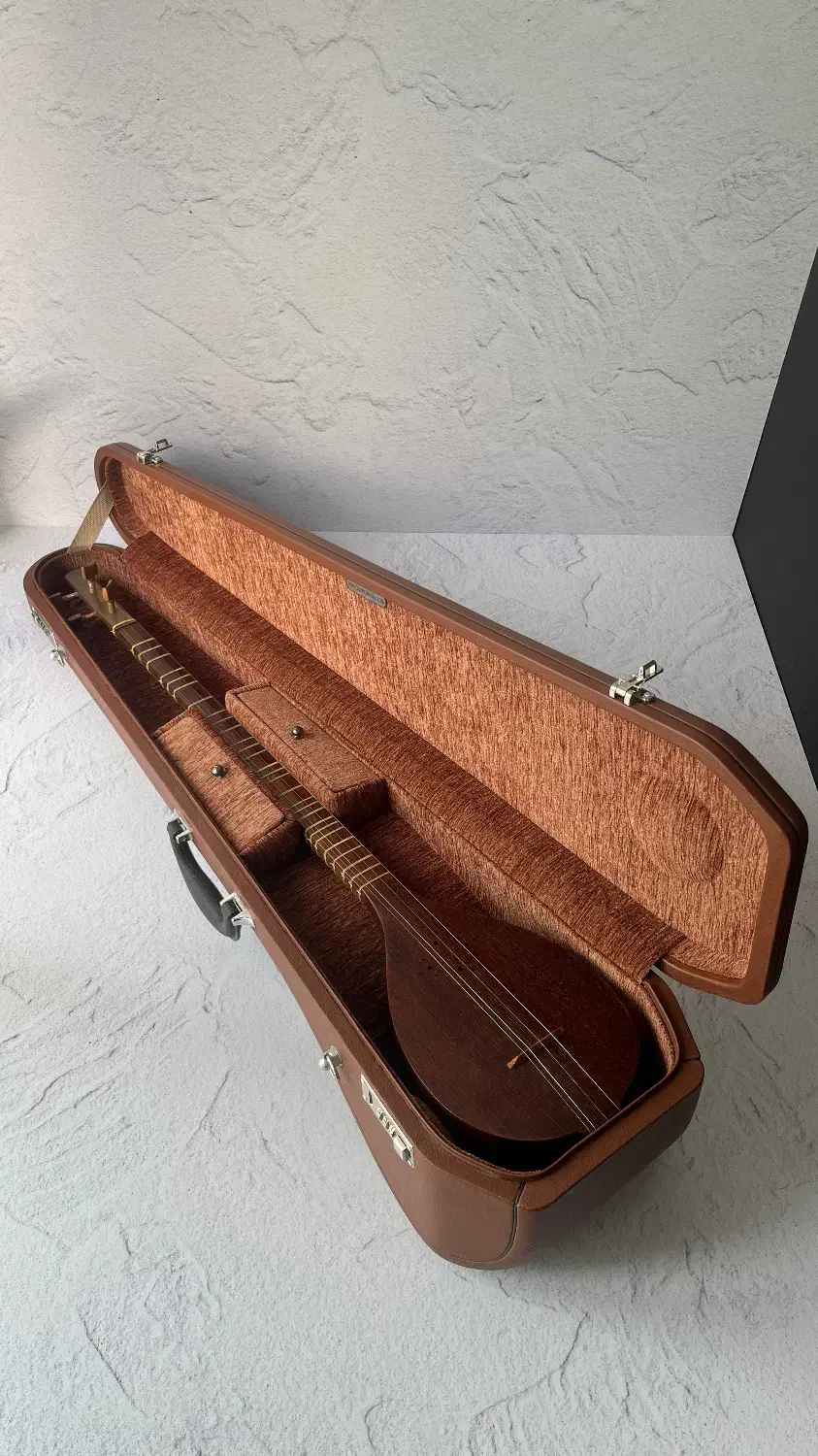 سه تار|سازهای سنتی|پیرانشهر, |دیوار