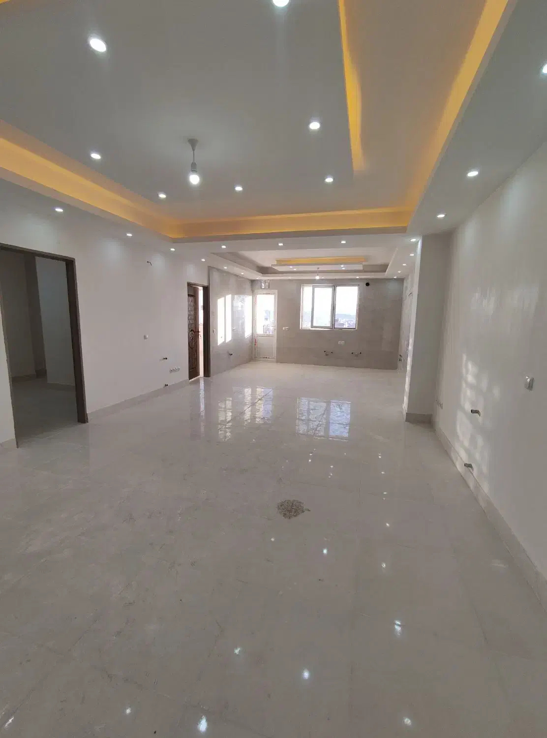 یک واحد از ۳ واحد گلشهر فاز ۲|فروش آپارتمان|زنجان, |دیوار