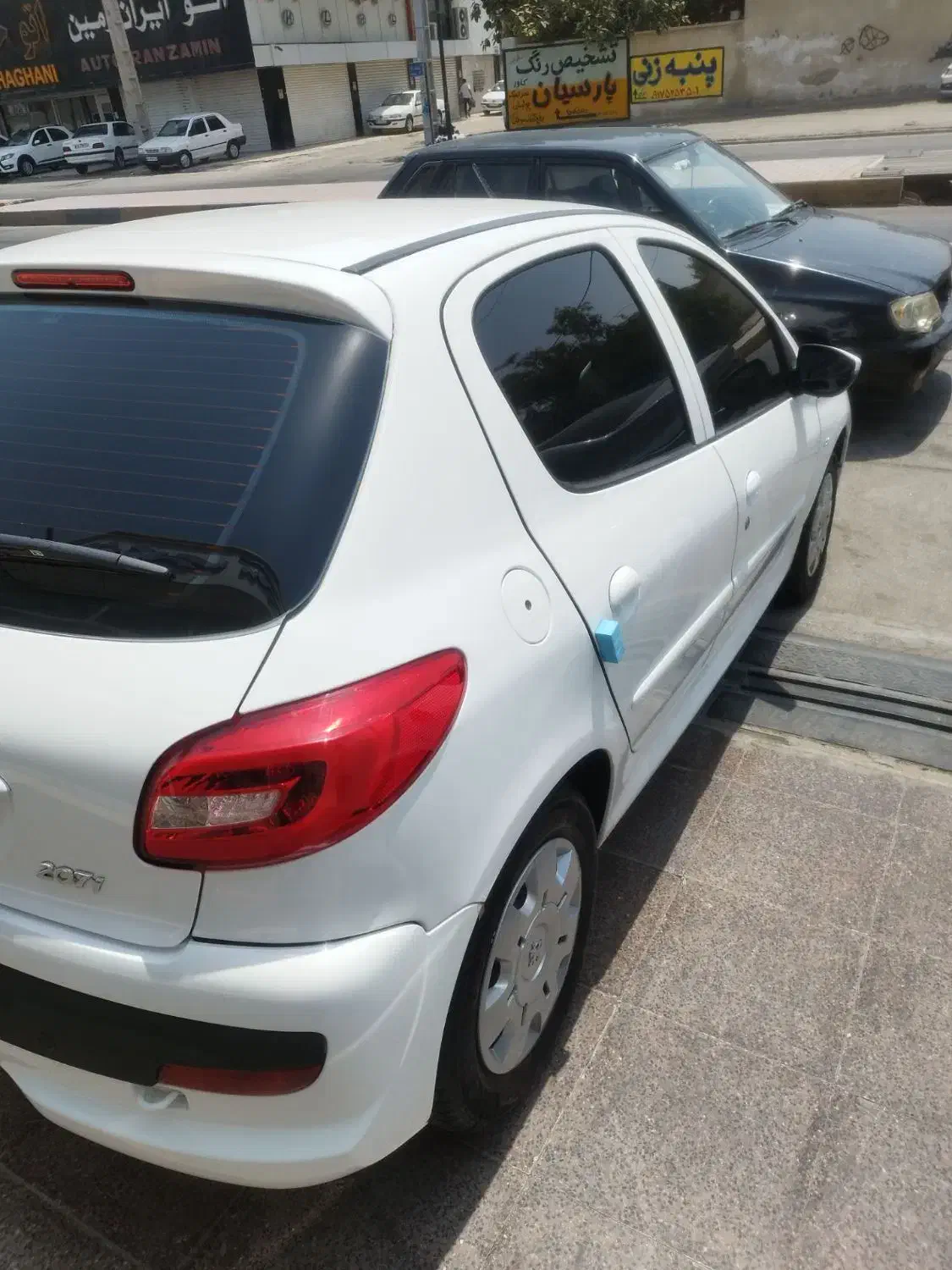 ۲۰۷سقف فلز مدل۴۰۲|خودرو سواری و وانت|بندرعباس, |دیوار