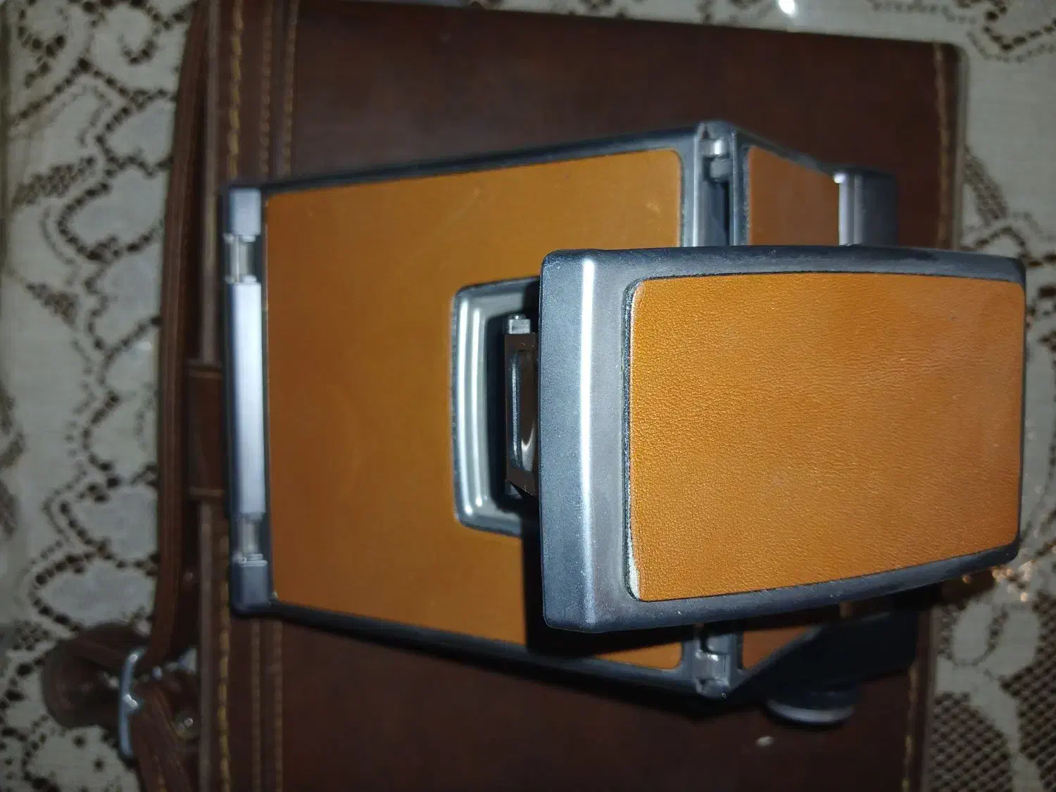 دوربین عکاسی قدیمی نو با کارتن|دوربین عکاسی و فیلم‌برداری|یزد, |دیوار