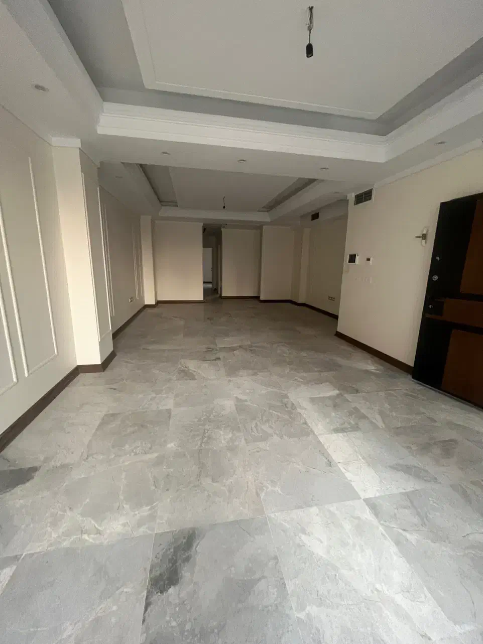 ۱۴۰ متر/۳خواب/تک واحدی/۲ پارکینگ/میدان۷