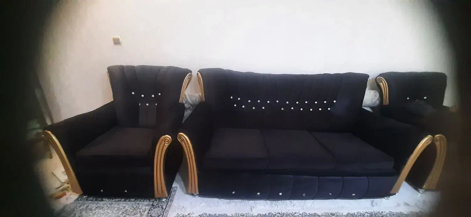 مبل راحتی بسیار سالم و تمیز همراه جلو مبلی|مبلمان خانگی و میز عسلی|شاهدشهر, |دیوار