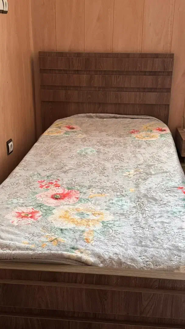 تخت نوجوان وتخت ۲ونفره|تخت و سرویس خواب|بجنورد, |دیوار