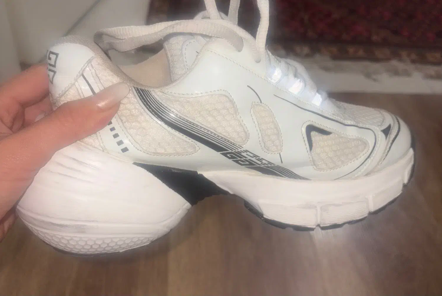 کتونی سفید در حد نو|کیف، کفش، کمربند|تهران, فرمانیه|دیوار