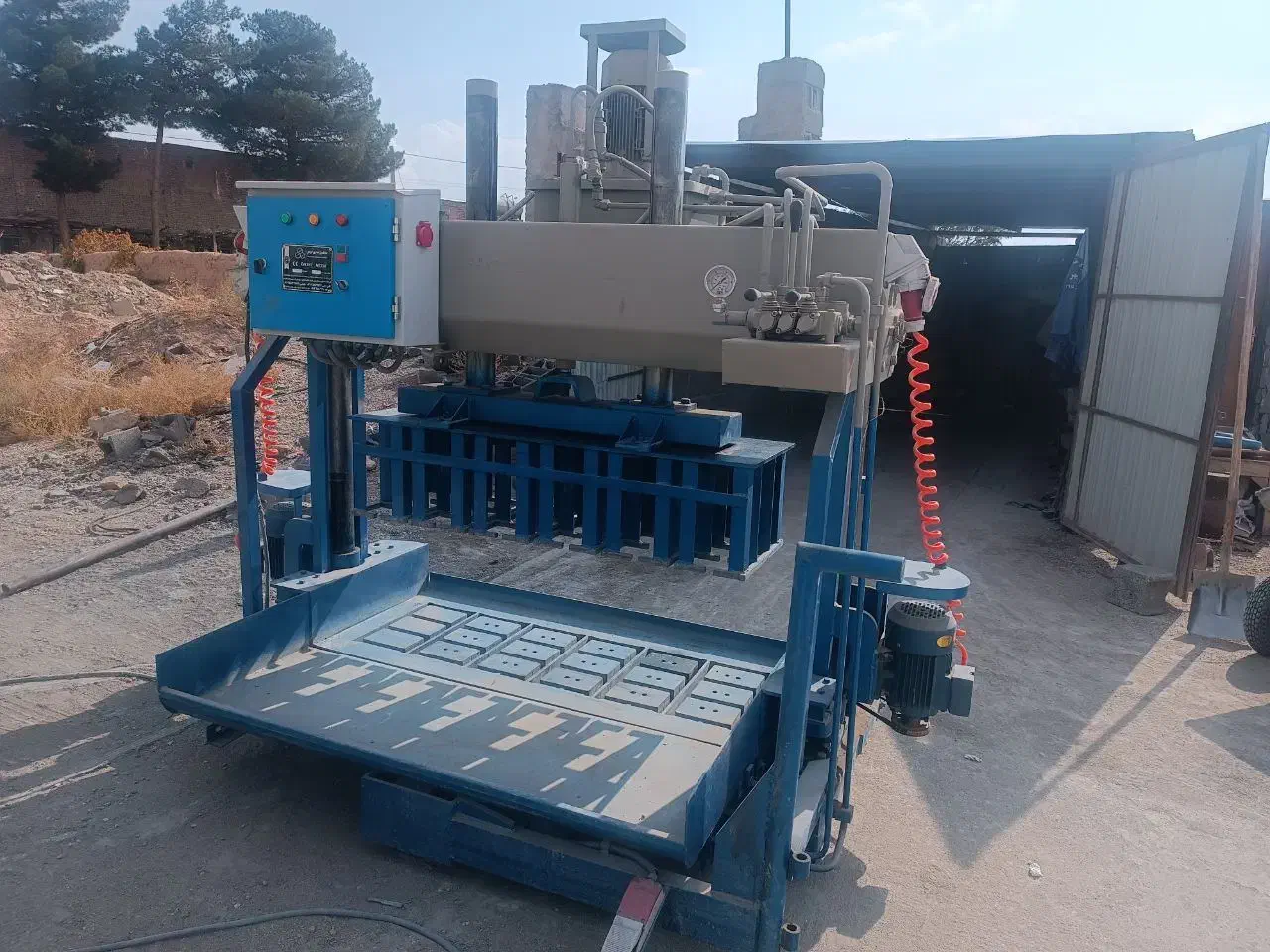 دستگاه بلوک زن نیمه اتومات سه فاز|ماشینآلات صنعتی|شاهرود, |دیوار