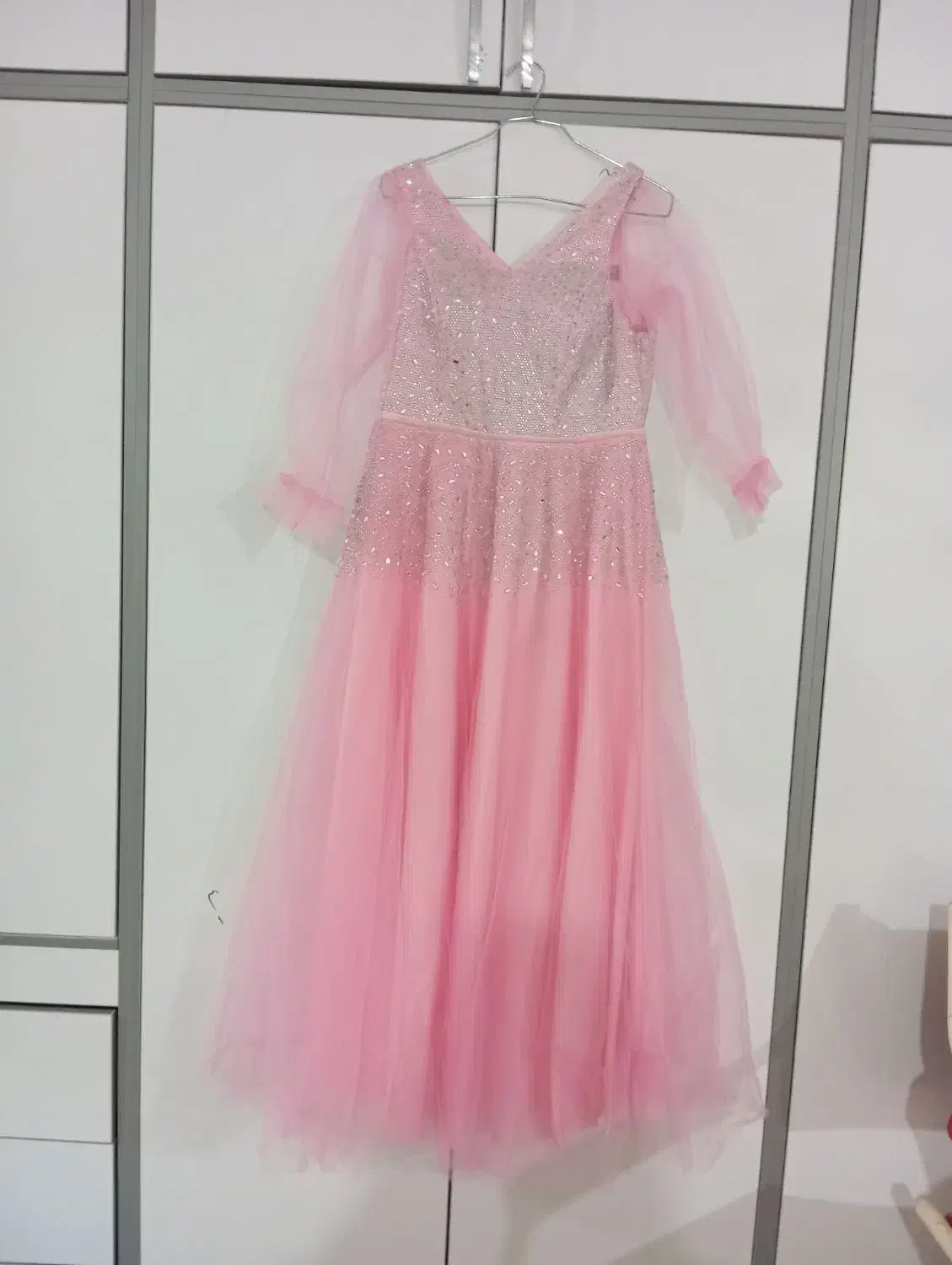 لباس مجلسی|لباس|نجف‌آباد, یزدانشهر|دیوار