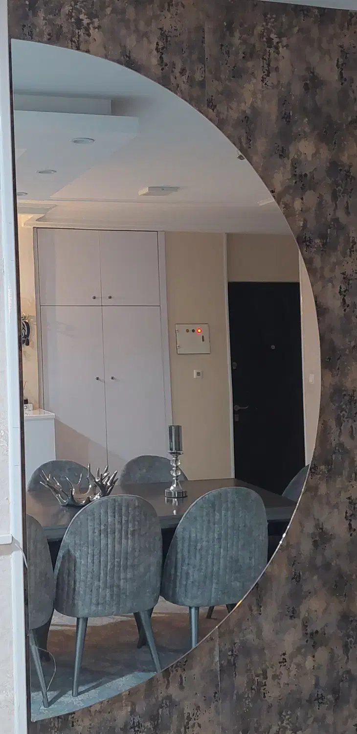 اینه هلالی|آینه|اهواز, سپیدار|دیوار