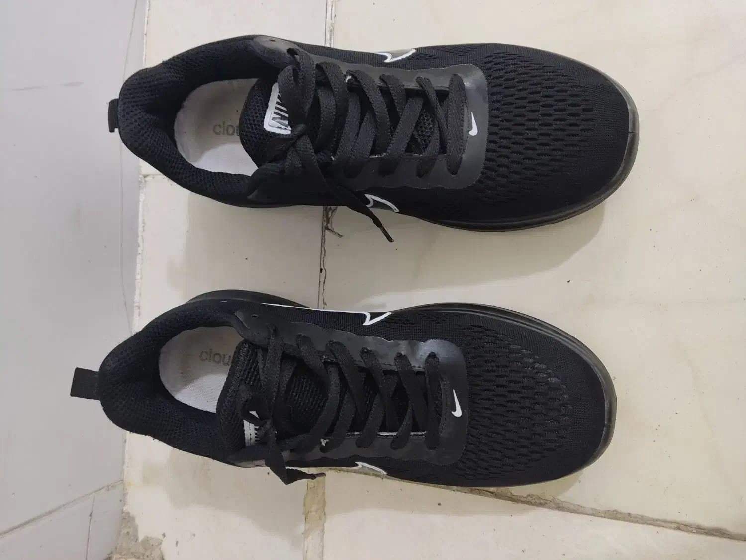 کفش نایک|کیف، کفش، کمربند|مهاباد (آذربایجان غربی), |دیوار